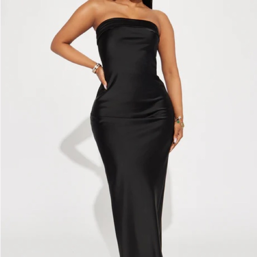 Fashion Nova Hailey Satin Maxi Dress - Black